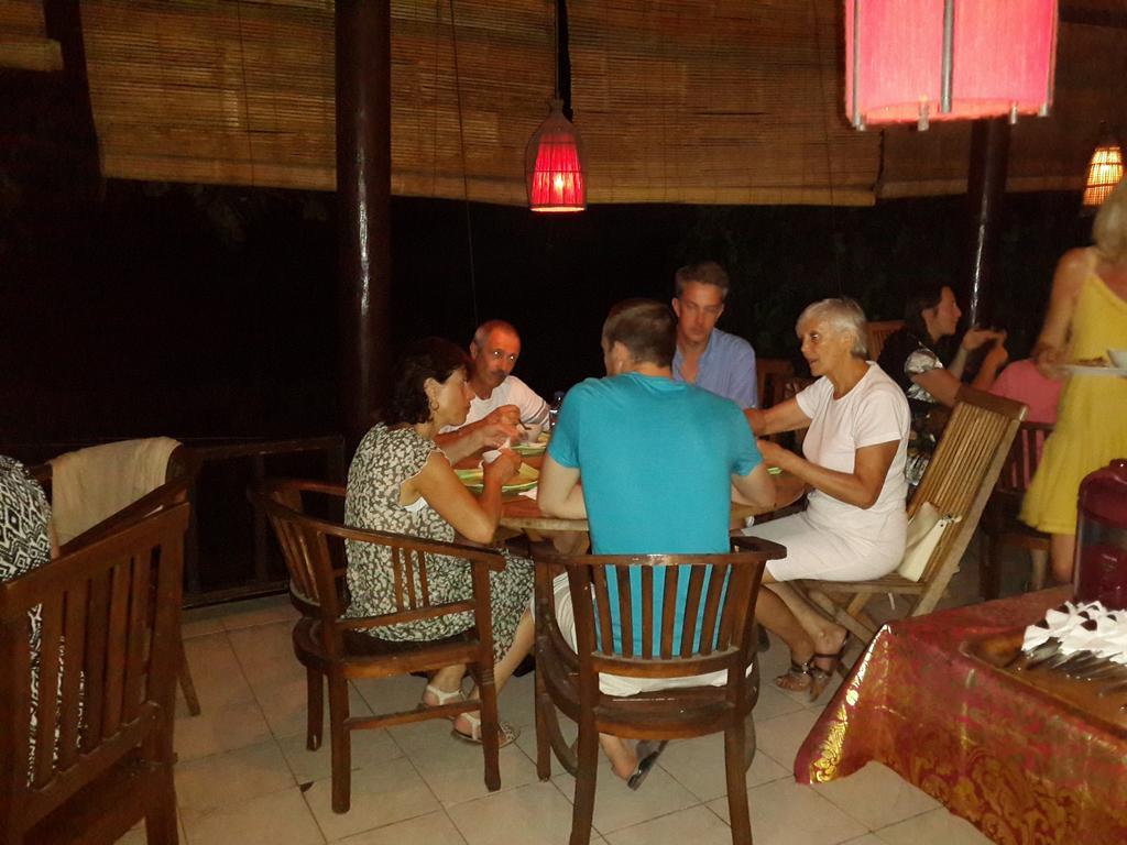 Beten Waru Bungalow And Restaurant Amed Exteriér fotografie